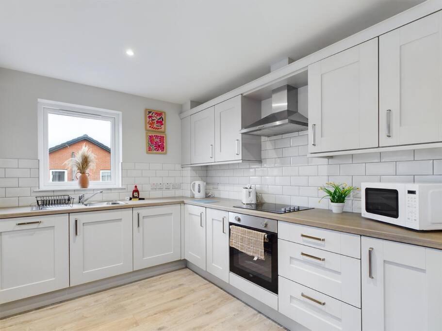 Contemporary 2-Bedroom Apartment Belfast Dış mekan fotoğraf